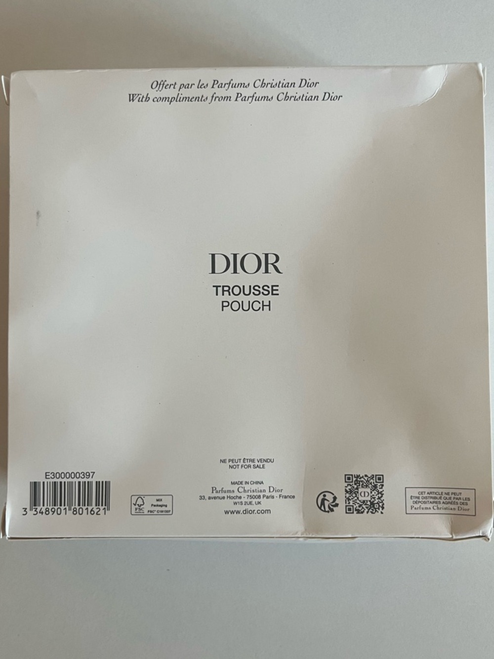 Authentic Dior Beauty Pink & Gold Embroidered Butterfly Round Mesh Makeup Pouch - Picture 10 of 10